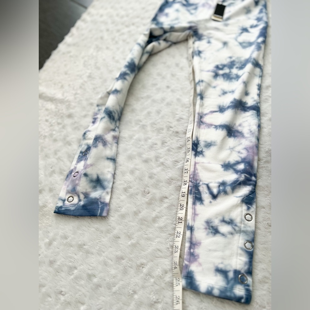 NWT- MONROW Midnight Iris Active Sweatpants Legging Two Tone Crystal Tie Dye - Picture 14 of 16